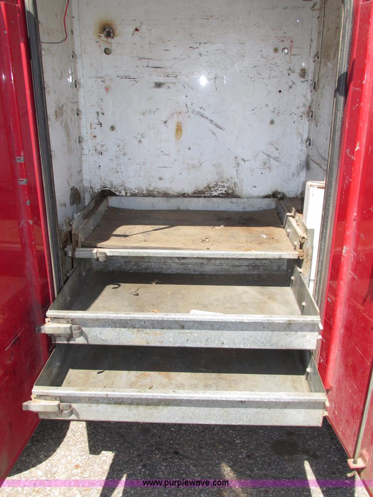 image for item H4620 1999 Ford F550 Super Duty XL service truck with crane