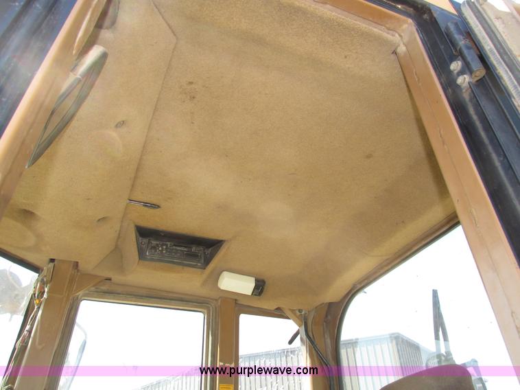 image for item H4628 1996 Caterpillar 960F wheel loader