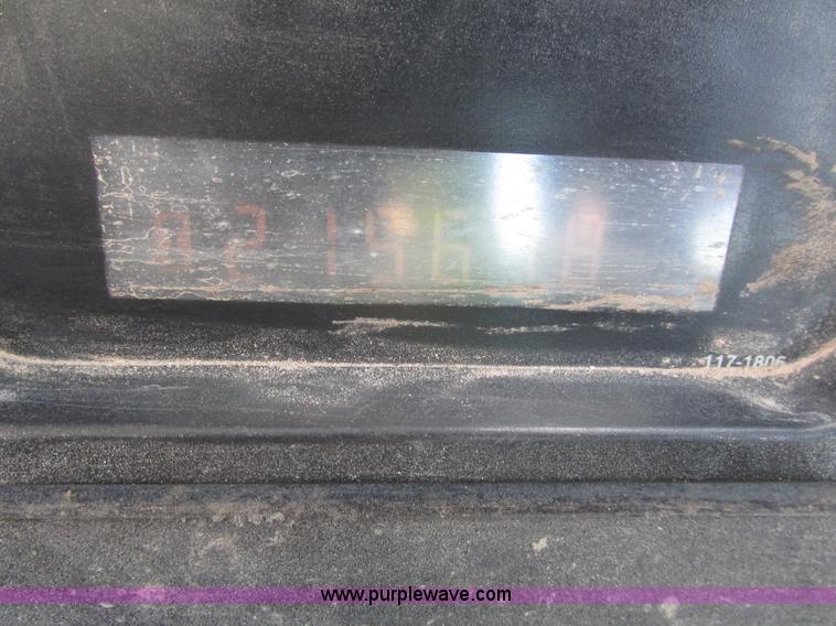 image for item H4628 1996 Caterpillar 960F wheel loader