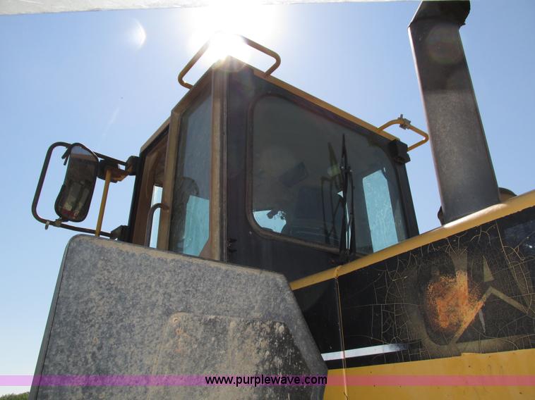 image for item H4628 1996 Caterpillar 960F wheel loader