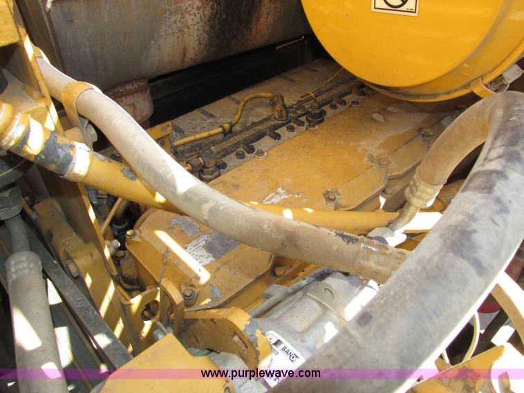 image for item H4628 1996 Caterpillar 960F wheel loader