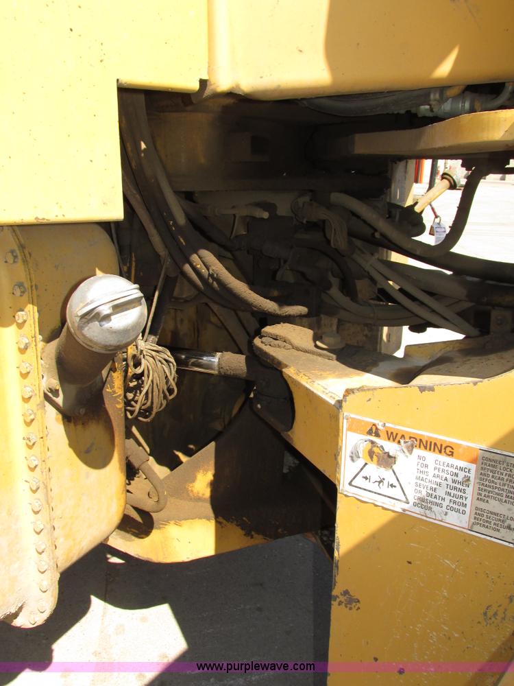 image for item H4628 1996 Caterpillar 960F wheel loader