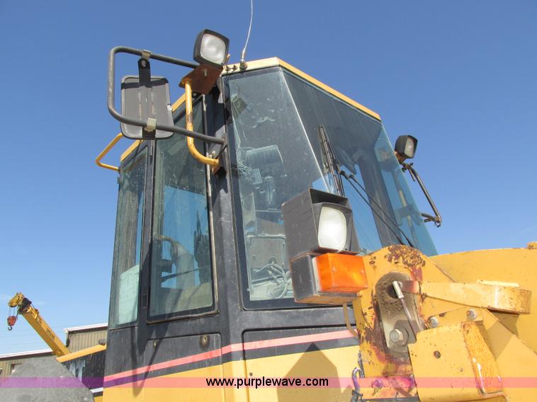 image for item H4628 1996 Caterpillar 960F wheel loader