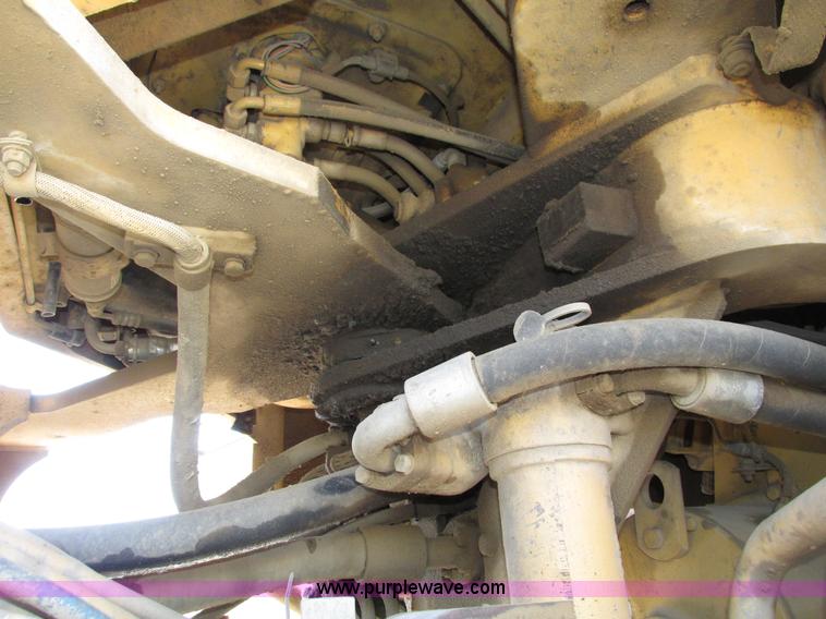 image for item H4628 1996 Caterpillar 960F wheel loader