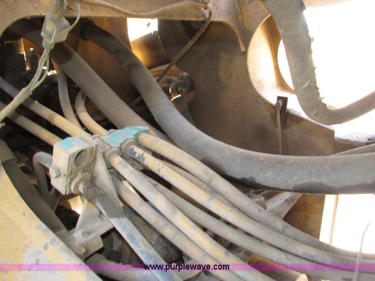 image for item H4628 1996 Caterpillar 960F wheel loader