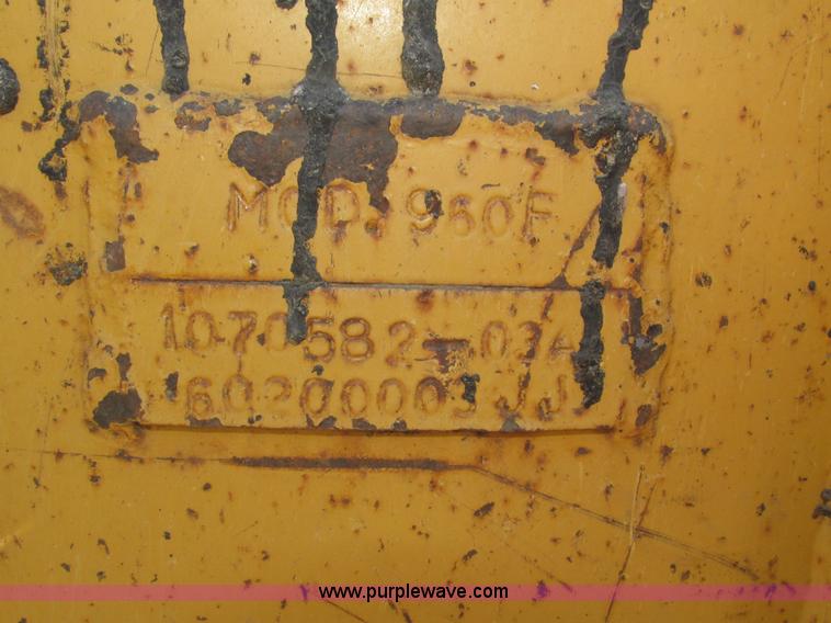 image for item H4628 1996 Caterpillar 960F wheel loader