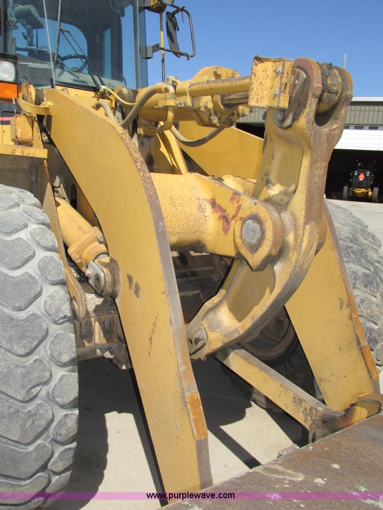 image for item H4628 1996 Caterpillar 960F wheel loader