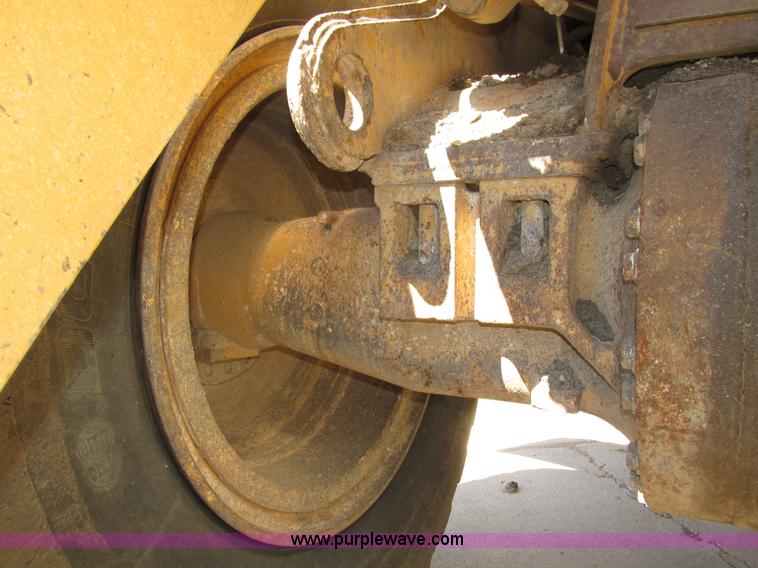 image for item H4628 1996 Caterpillar 960F wheel loader