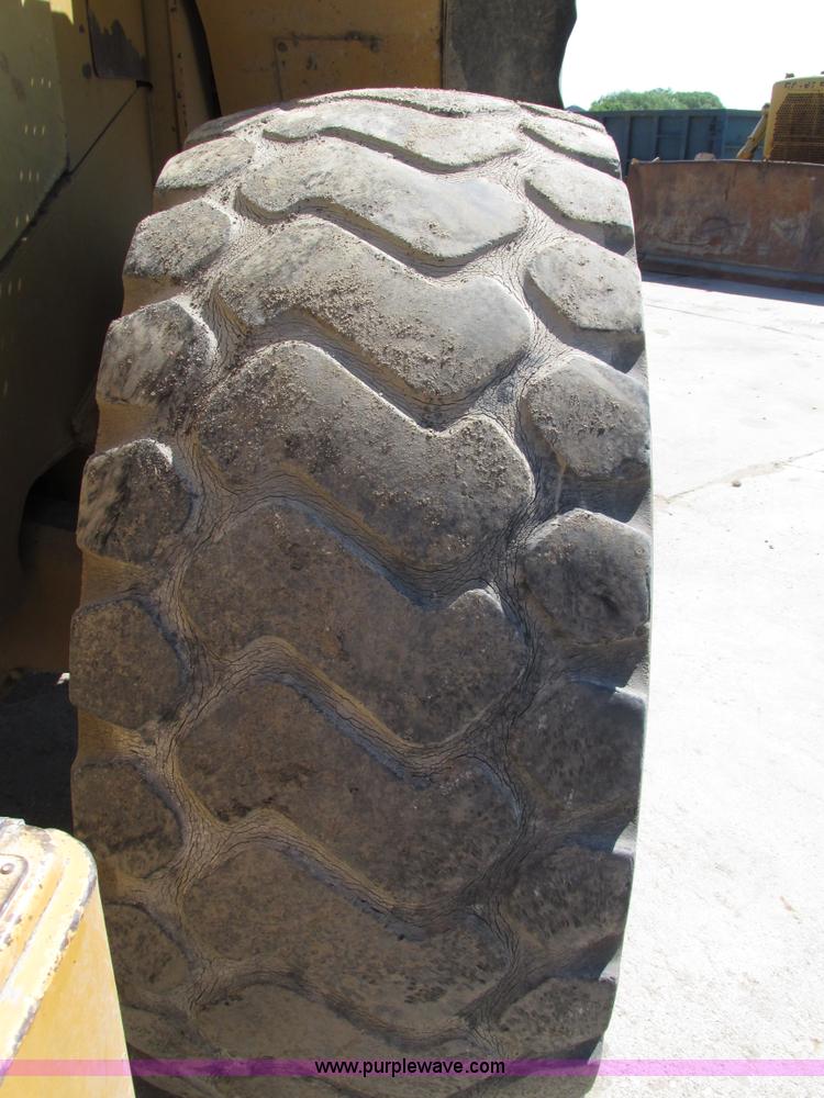 image for item H4628 1996 Caterpillar 960F wheel loader