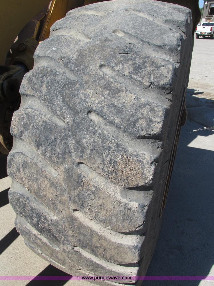 image for item H4628 1996 Caterpillar 960F wheel loader