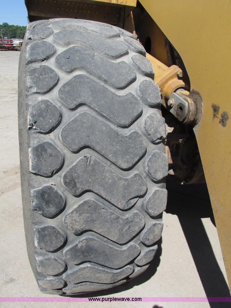 image for item H4628 1996 Caterpillar 960F wheel loader