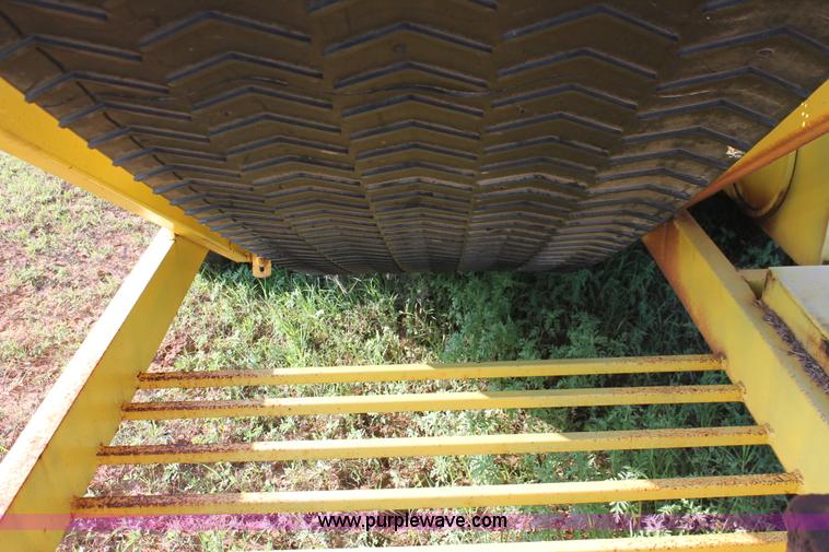 image for item H5811 2002 Packer 750 grinder