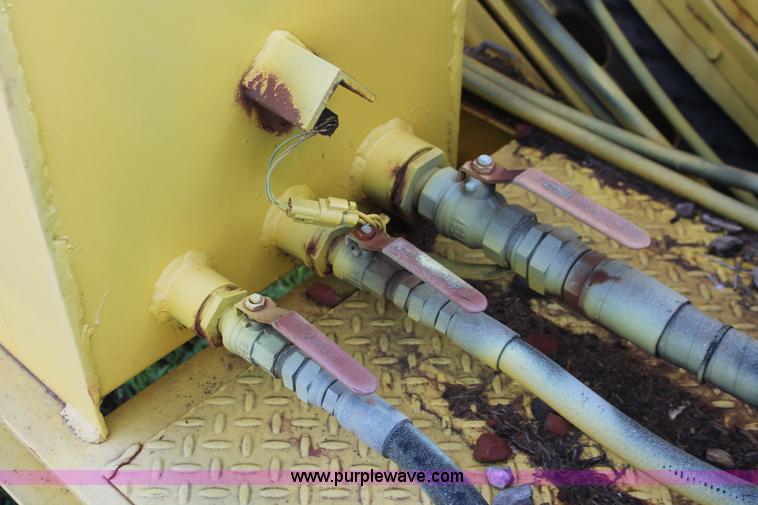 image for item H5811 2002 Packer 750 grinder