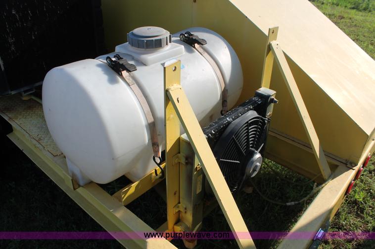 image for item H5811 2002 Packer 750 grinder