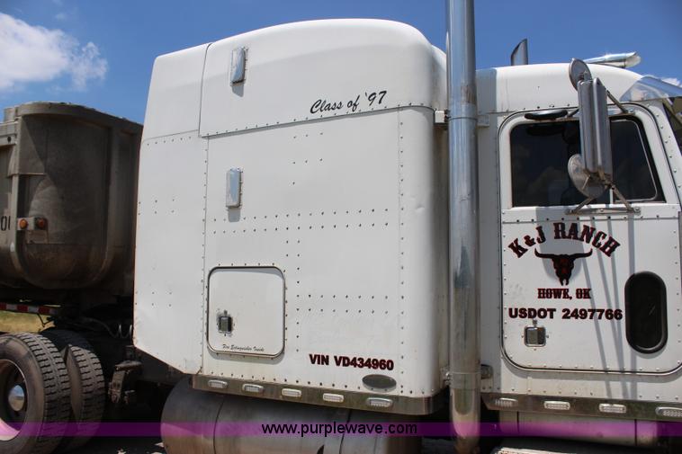 image for item I1643 1997 Peterbilt 379 semi truck