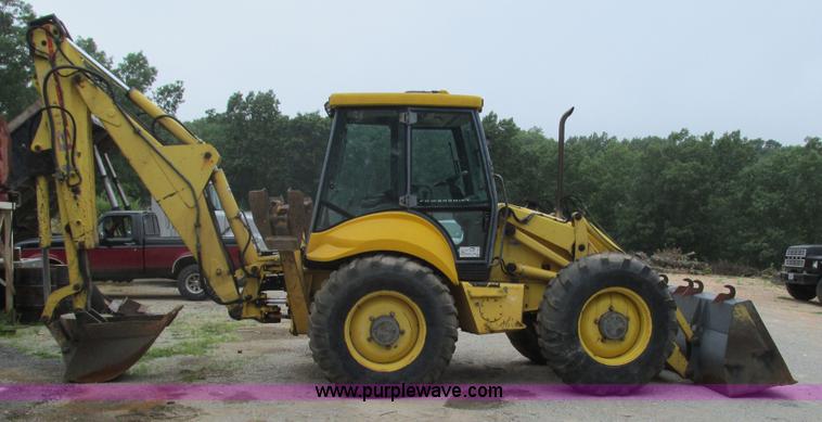 image for item I3054 2000 New Holland LB115 backhoe