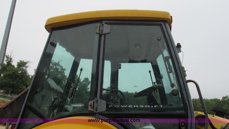 image for item I3054 2000 New Holland LB115 backhoe