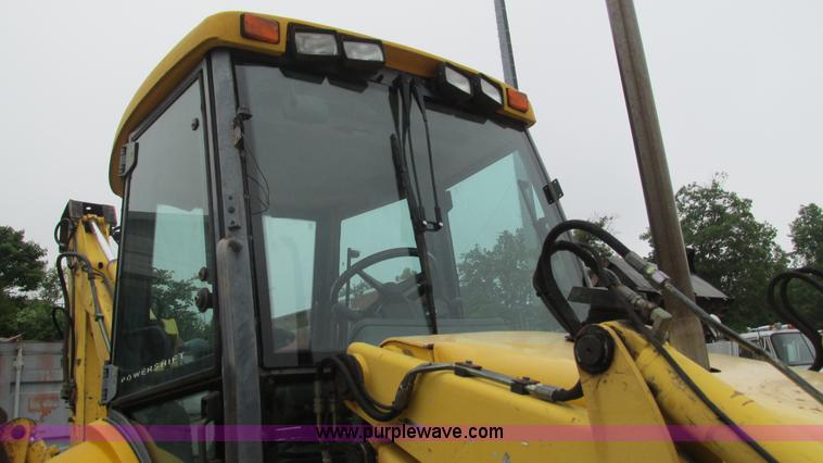 image for item I3054 2000 New Holland LB115 backhoe