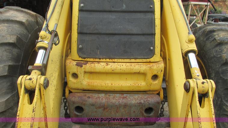 image for item I3054 2000 New Holland LB115 backhoe
