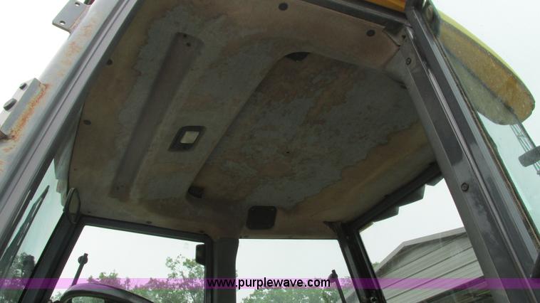 image for item I3054 2000 New Holland LB115 backhoe