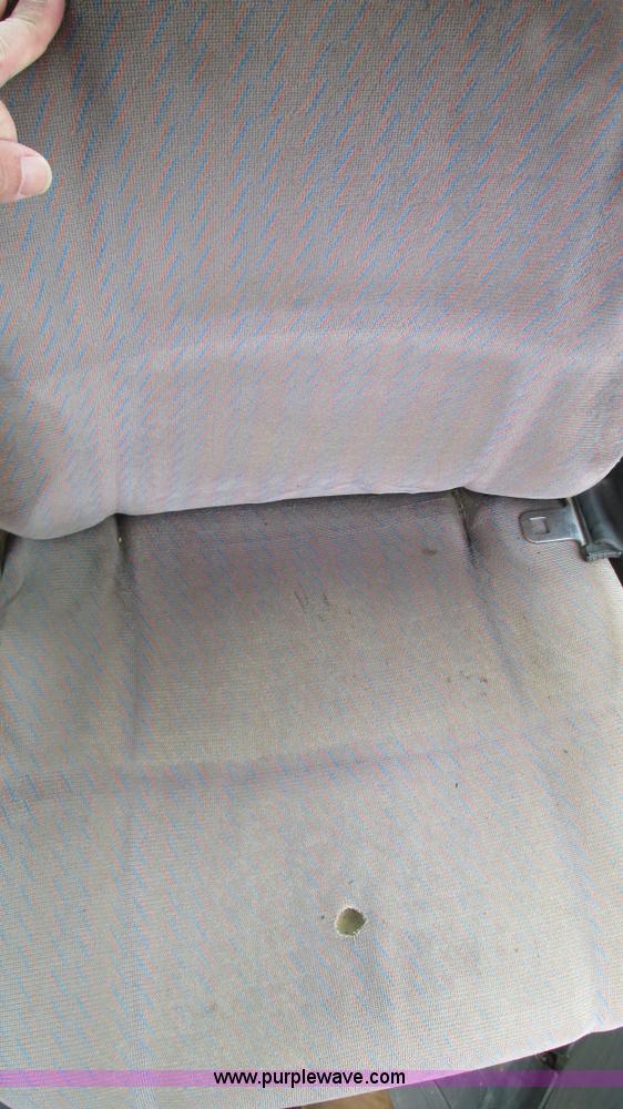 image for item I3054 2000 New Holland LB115 backhoe