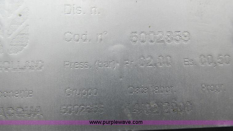 image for item I3054 2000 New Holland LB115 backhoe