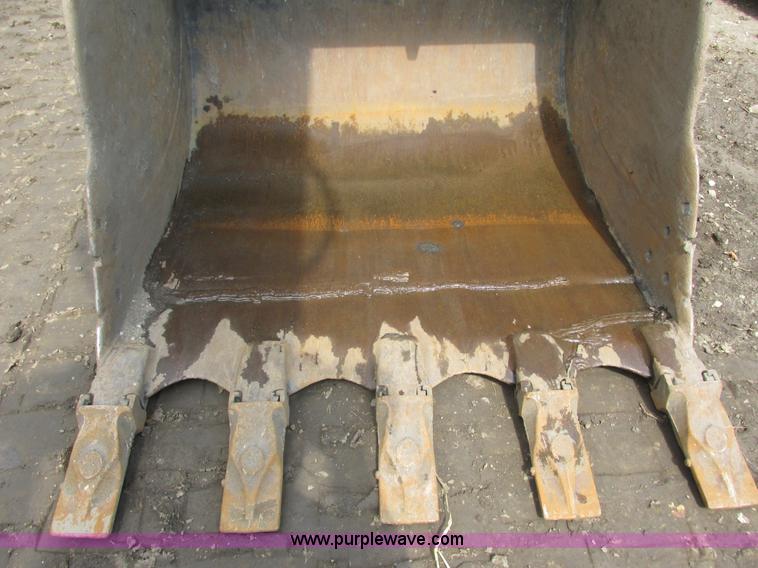 image for item J1766 2004 Link Belt 330 LX excavator