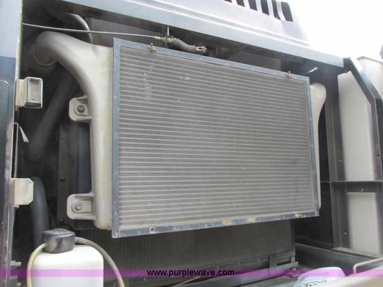 image for item J1766 2004 Link Belt 330 LX excavator