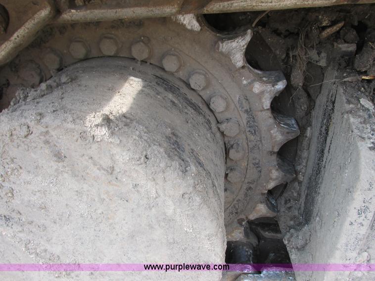 image for item J1766 2004 Link Belt 330 LX excavator