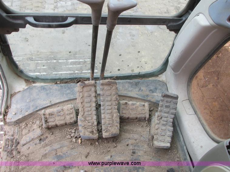 image for item J1766 2004 Link Belt 330 LX excavator