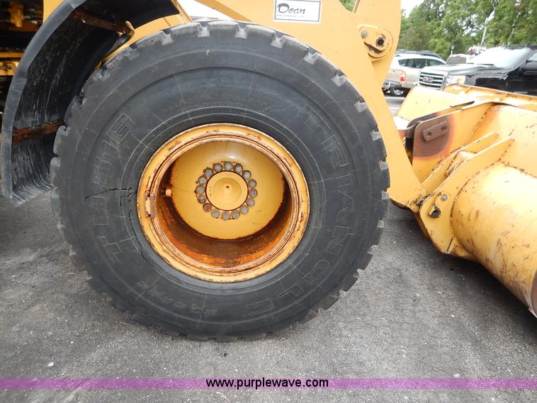 image for item J3857 2001 Caterpillar 924GZ wheel loader