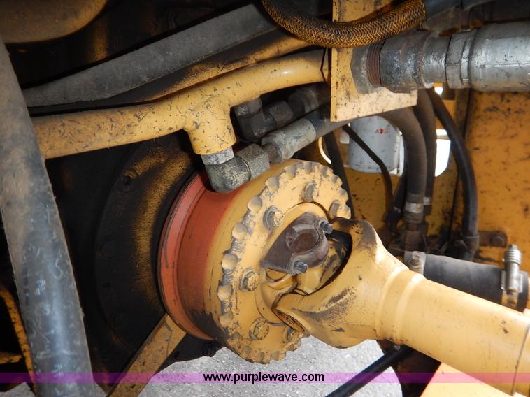 image for item J3857 2001 Caterpillar 924GZ wheel loader