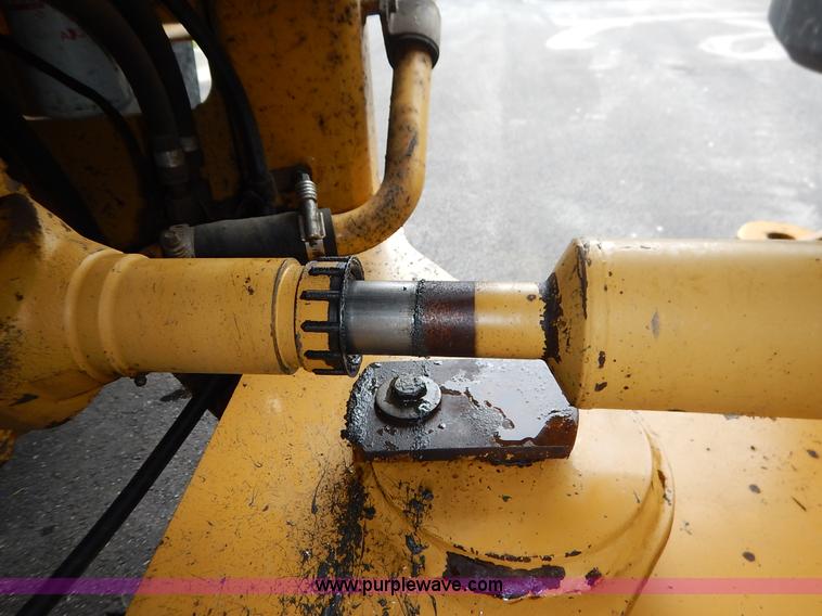 image for item J3857 2001 Caterpillar 924GZ wheel loader