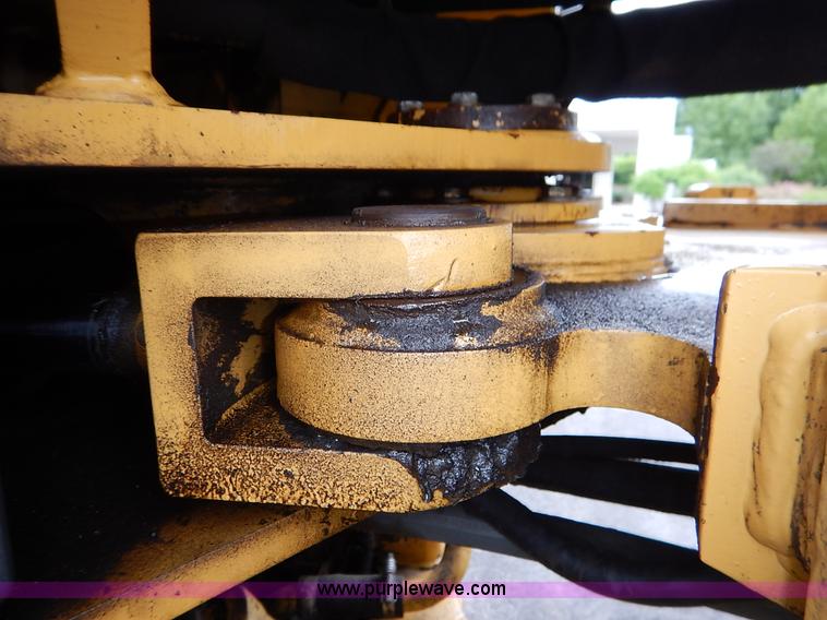 image for item J3857 2001 Caterpillar 924GZ wheel loader