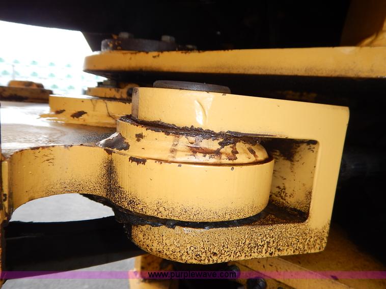 image for item J3857 2001 Caterpillar 924GZ wheel loader