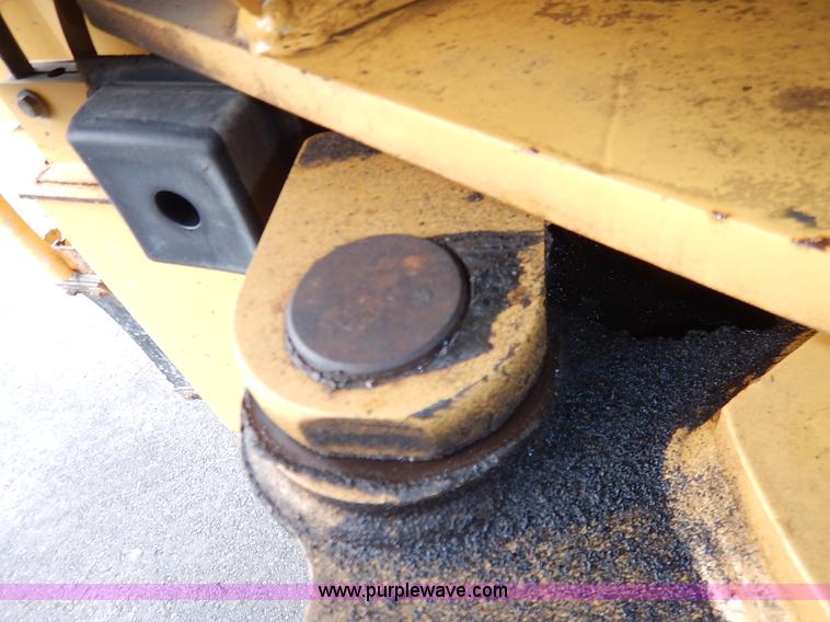 image for item J3857 2001 Caterpillar 924GZ wheel loader