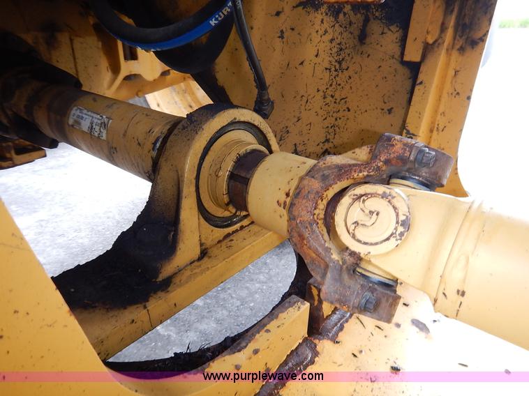 image for item J3857 2001 Caterpillar 924GZ wheel loader