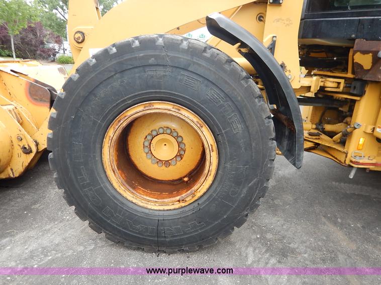 image for item J3857 2001 Caterpillar 924GZ wheel loader