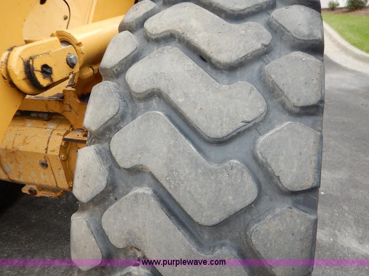 image for item J3857 2001 Caterpillar 924GZ wheel loader