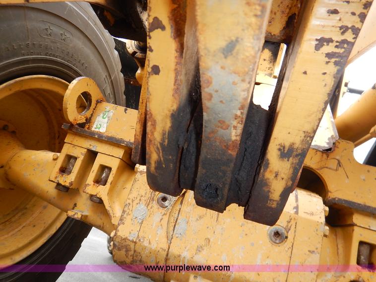 image for item J3857 2001 Caterpillar 924GZ wheel loader