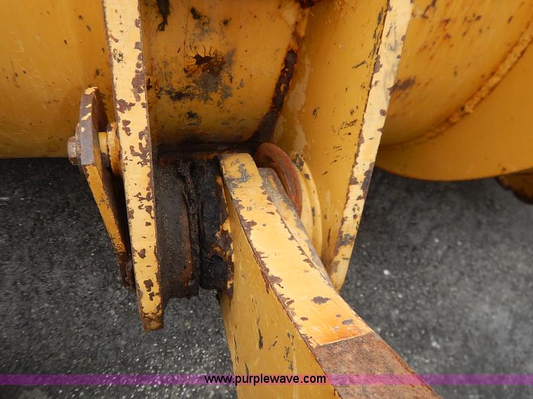 image for item J3857 2001 Caterpillar 924GZ wheel loader