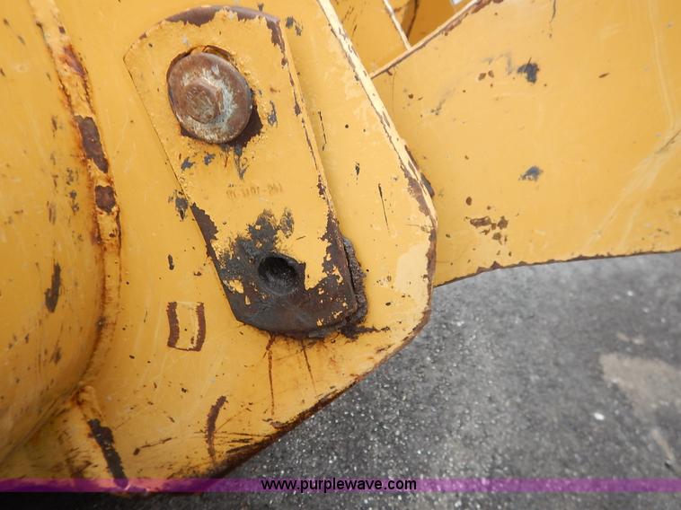 image for item J3857 2001 Caterpillar 924GZ wheel loader