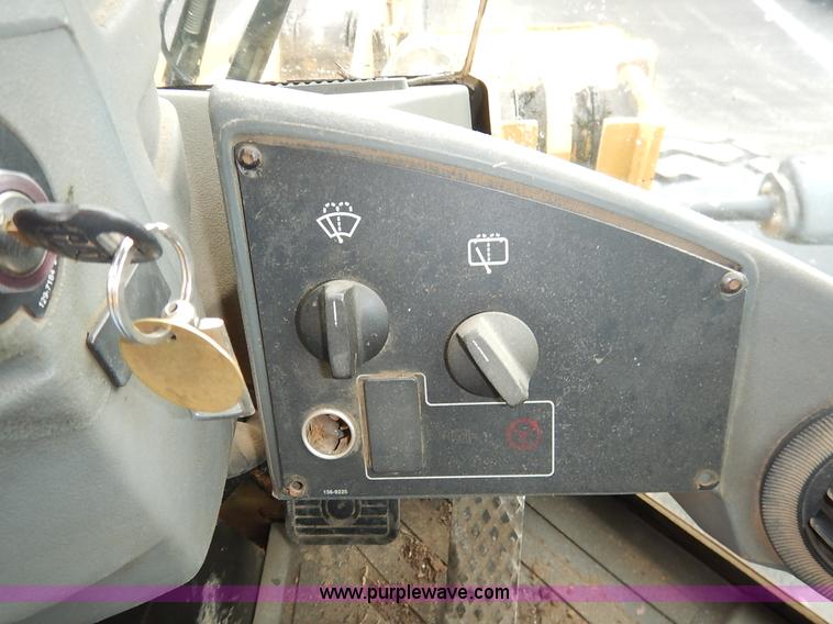 image for item J3857 2001 Caterpillar 924GZ wheel loader