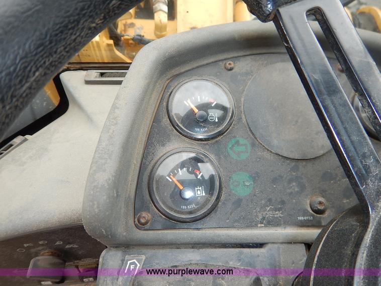 image for item J3857 2001 Caterpillar 924GZ wheel loader