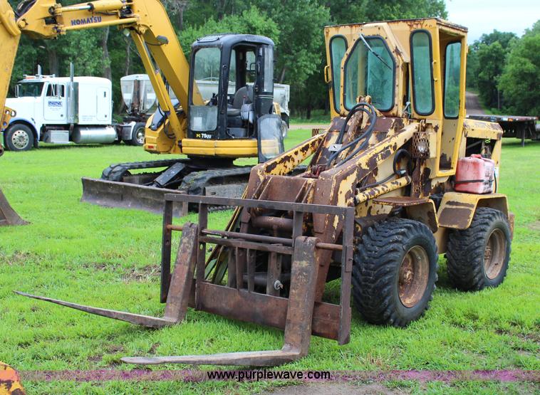 image for item J5974 1975 Waldon 5000 wheel loader