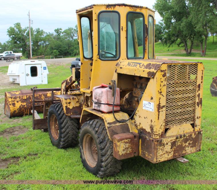 image for item J5974 1975 Waldon 5000 wheel loader