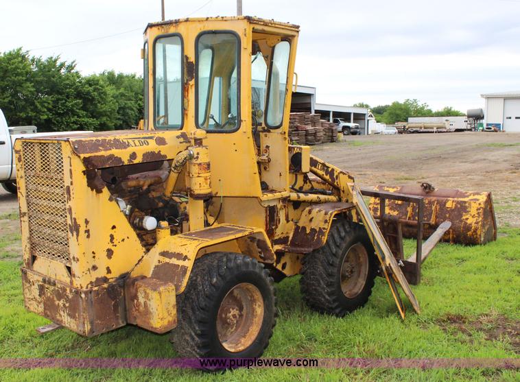 image for item J5974 1975 Waldon 5000 wheel loader