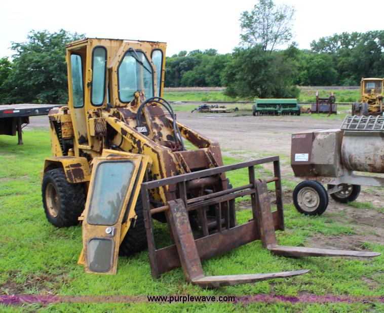 image for item J5974 1975 Waldon 5000 wheel loader