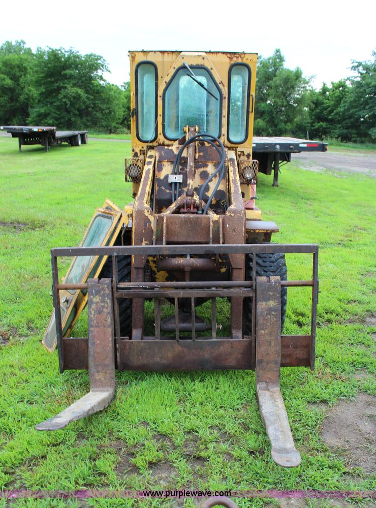 image for item J5974 1975 Waldon 5000 wheel loader