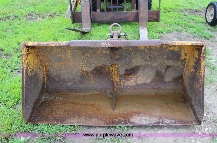 image for item J5974 1975 Waldon 5000 wheel loader